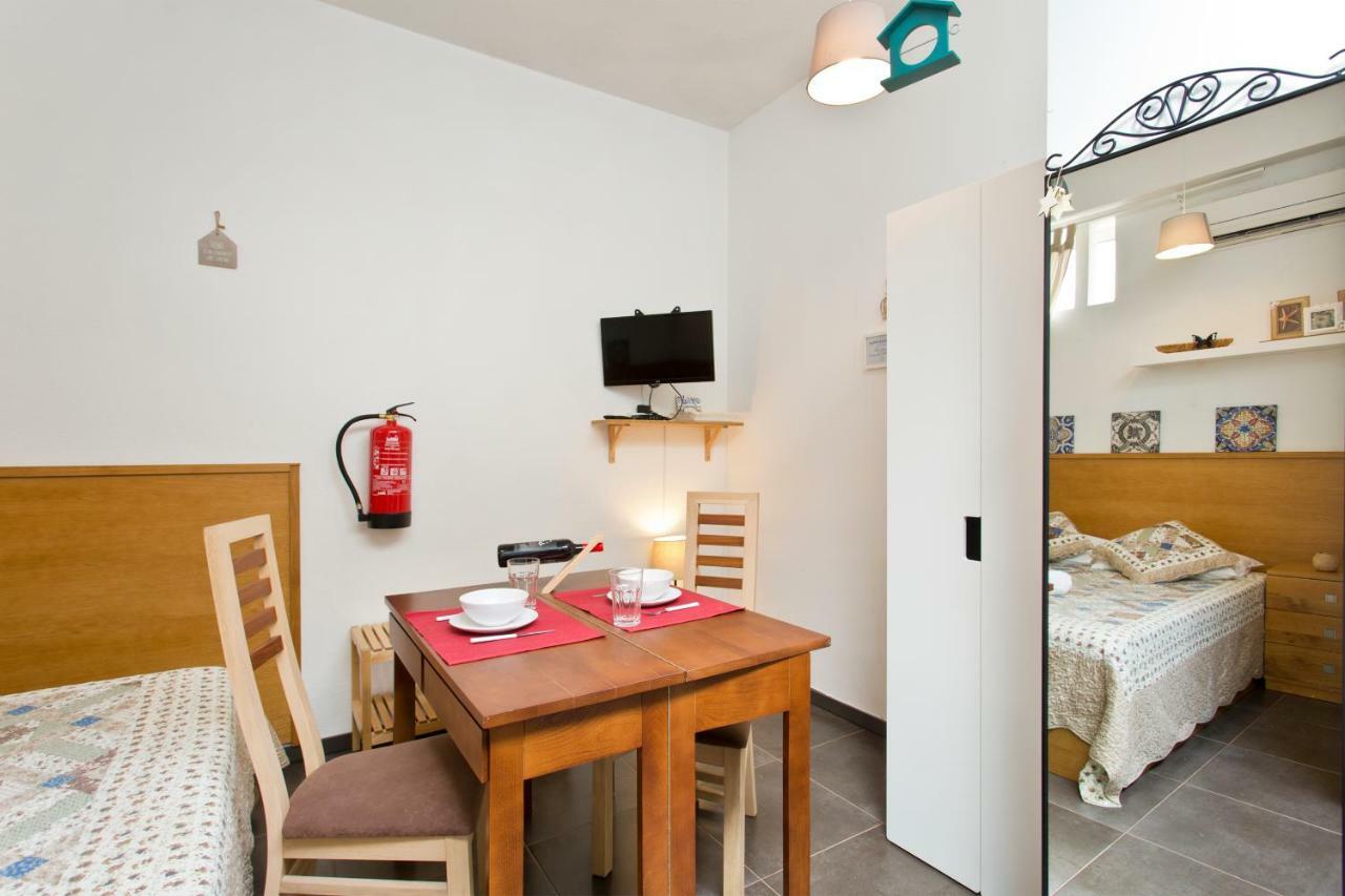 Appartamento Host Wise - Cozy Quiet Flat - Trindade Station OOporto Esterno foto
