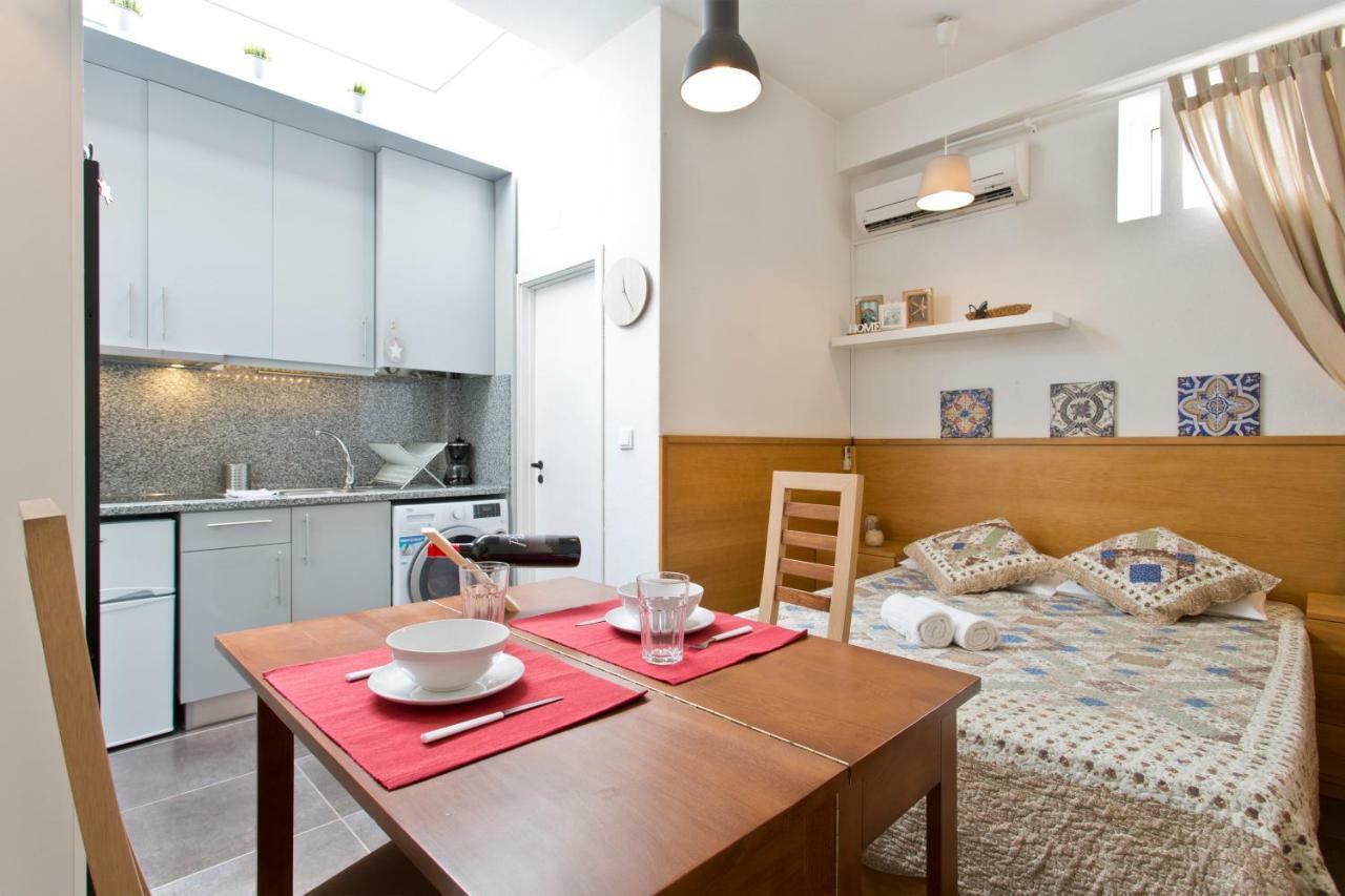 Appartamento Host Wise - Cozy Quiet Flat - Trindade Station OOporto Esterno foto