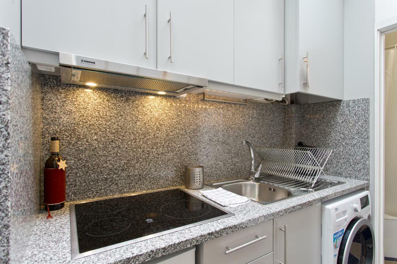 Appartamento Host Wise - Cozy Quiet Flat - Trindade Station OOporto Esterno foto
